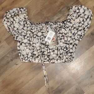 NWT Lily Rose XL Black and White Floral Crop Top